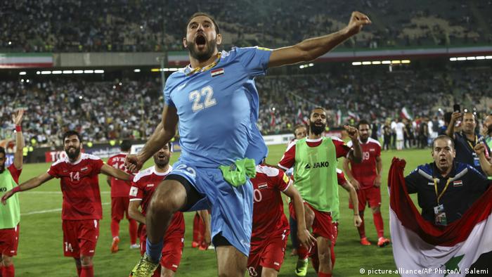 Iran | Fußball | WM-Qualifikation Iran - Syrien (picture-alliance/AP Photo/V. Salemi)
