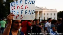 Trump dice que dará a dreamers una vía para ciudadanía en EE.UU.