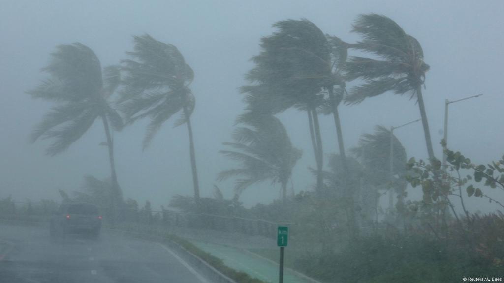 Uragan Irma Lyutuye Nad Ostrovami Karibskogo Morya Nablizhayuchis Do Floridi Novini Aktualni Povidomlennya Pro Podiyi V Sviti Dw 07 09 2017