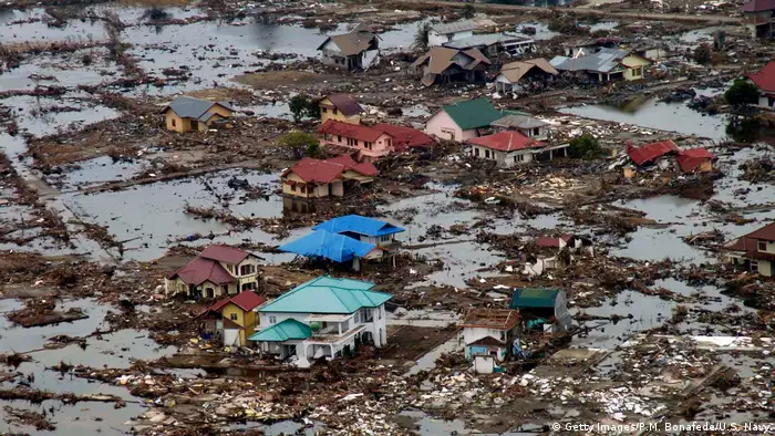 Devastación en Sumatara, Indonesia, tras megaterremoto submarino que afectó en 2004 al océano Índico.