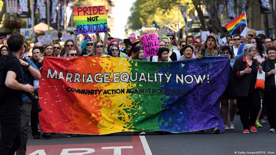 Tens Of Thousands March In Australia For Same Sex Marriage Ahead Of Postal Vote News Dw 10 09 2017