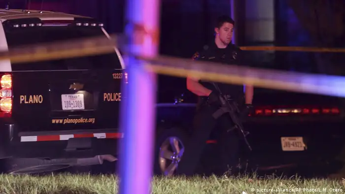 USA Schießerei in Texas (picture-alliance/AP Photo/L.M. Otero)