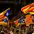 Banderas de Cataluña en una manifestación.