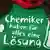 Eine Chemiestudentin trägt ein grünes T-Shirt mit der Aufschrift "Chemiker haben für alles eine Lösung" auf dem Wissenschaftforum 2017 in Berlin