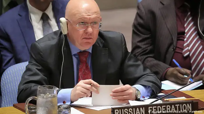 USA New York - Wassili Nebensja - Botschafter Russlands beim treffen des UN-Sicherheitsrates (picture-alliance/dpa/AP/B. Matthews)