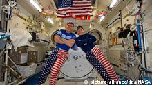 US-Astronauten feiern Unabhängigkeitstag im All (picture-alliance/dpa/NASA)