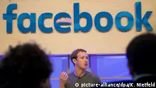 مشرعون بريطانيون يطالبون رئيس فيسبوك بشرح سياسة البيانات