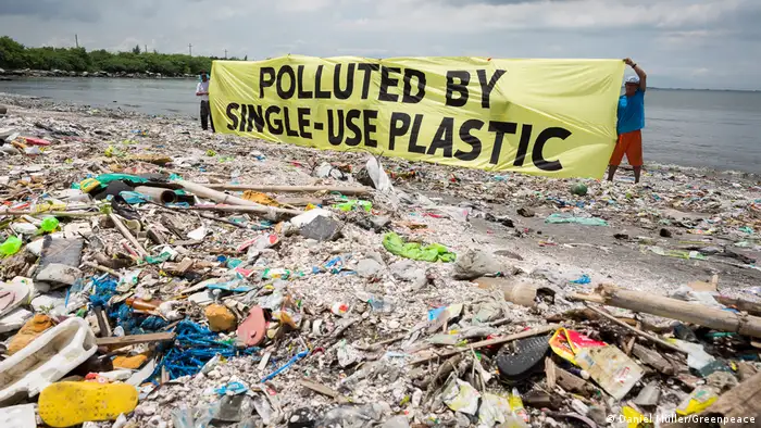 Protesto contra poluição plástica