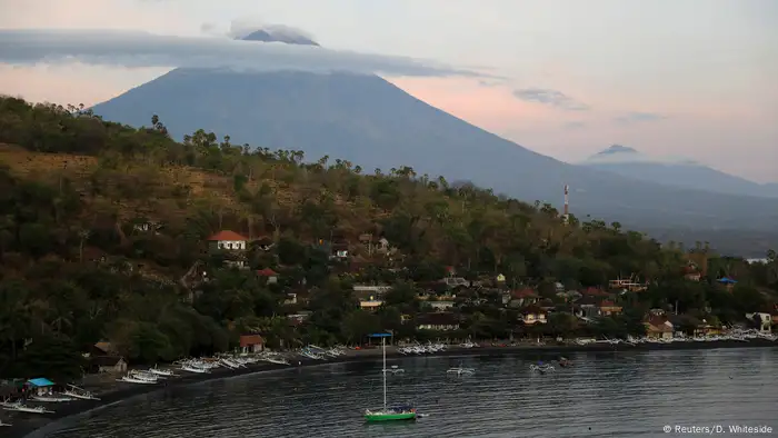Indonesien Gunung Agung drohender Vulkanausbruch auf Bali (Reuters/D. Whiteside)