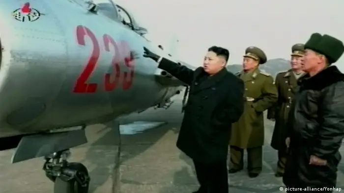 Nordkorea Luftwaffe Air Force (picture-alliance/Yonhap)