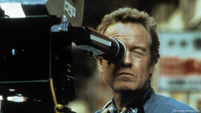 Ridley Scott mit Kamera (picture-alliance/kpa)