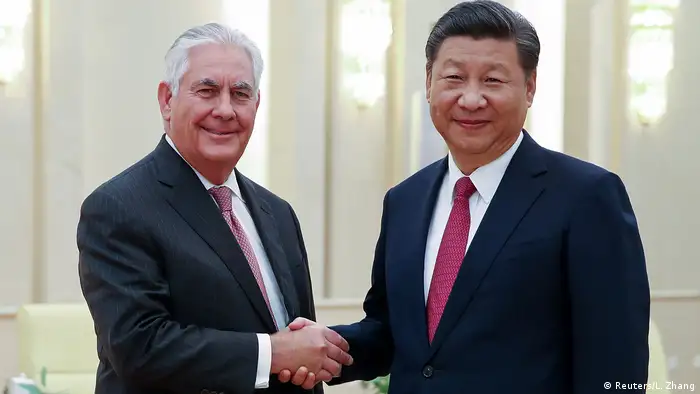 China Rex Tillerson trifft chinesischen Präsidenten Xi Jinping