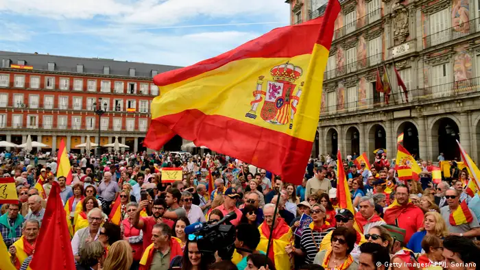 Spanien Referendum Katalonien Gegendemonstration (Getty Images/AFP/J. Soriano)