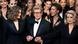Yves Saint-Laurent mit Model Laetitia Casta und Schauspielerin Catherine Deneuve Yves Saint-Laurent mit Model Laetitia Casta und Schauspielerin Catherine Deneuve