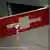 Дверка банковской ячейки с изображением швейцарского флага