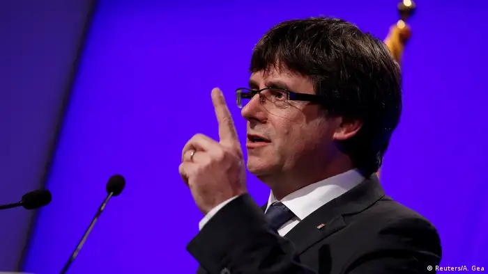Spanien Barcelona Carles Puigdemont (Reuters/A. Gea)