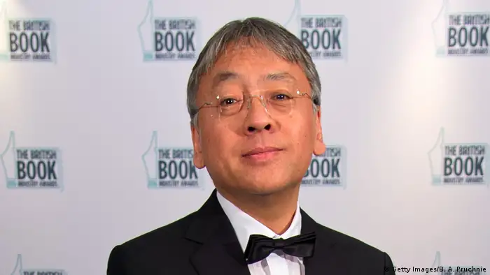 El escritor inglés Kazuo Ishiguro fue elegido por la Academia Sueca por sus novelas de gran fuerza emocional, según anunció este 5 de octubre Sara Danius, la secretaria permanente esa institución, quien más tarde agregó que es un novelista brillante que trabaja sobre lo que hay que olvidar para sobrevivir. Una sorpresa agradable para muchos amantes de la buena literatura. 