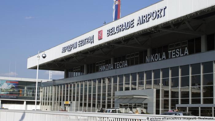 Serbien Nikola Tesla Flughafen in Belgrad
