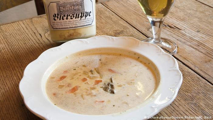 Bavarian beer soup (picture-alliance/Dumont Bildarchiv/C. Bäck)