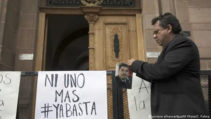 Mexiko Journalist getötet (picture alliance/dpa/AP Photo/C. Palma)