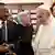 Vatikan kamerunischer Präsident Paul Biya trifft Papst Franziskus