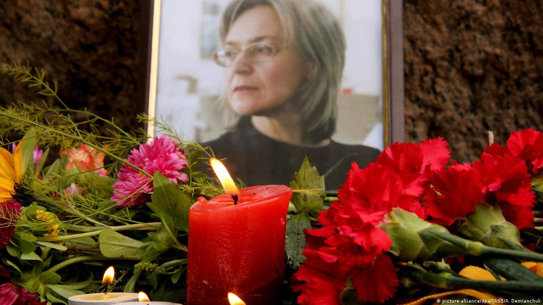 Ana Politkovskaja, njezina slika, cvijeće i svijeće