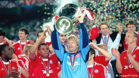 Oliver Kahn Bayern Munich kit