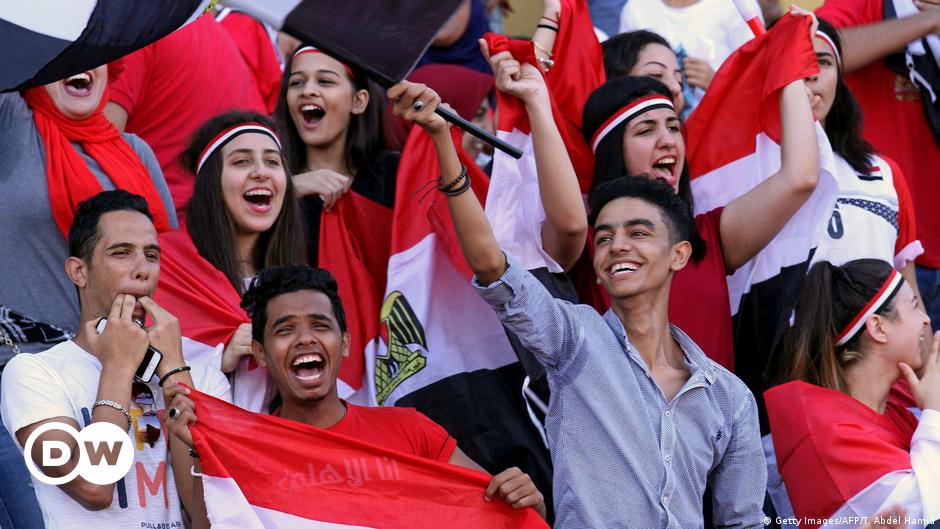 ثنائية صلاح ترسل مصر لكأس العالم لأول مرة منذ 1990 رياضة تقارير وتحليلات لأهم الأحداث الرياضية من Dw عربية Dw 08 10 2017