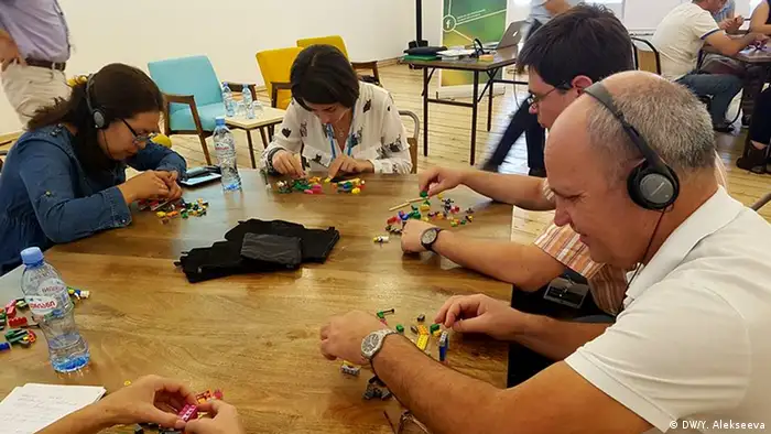 Georgien Media Viability Forum der DW Akademie | Lego Serious Play (DW/Y. Alekseeva)