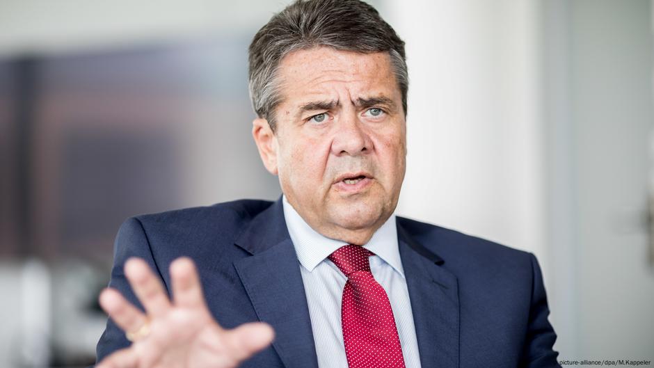 Sigmar Gabriel to visit Ukraine conflict zone – DW – 01/03/2018