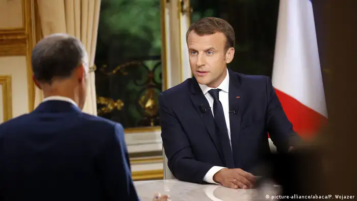 Frankreich Präsident Emmanuel Macron (picture-alliance/abaca/P. Wojazer)