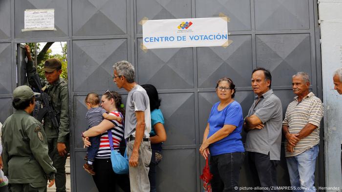Venezuela Regionalwahlen (picture-alliance/ZUMAPRESS.com/J. C. Hernandez)