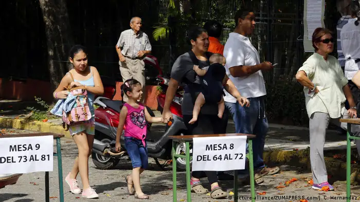 Venezuela Regionalwahlen (picture-alliance/ZUMAPRESS.com/J. C. Hernandez)