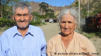Ecuador Vilcabamba - Steinalt in Vilcabamba