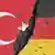 Symbolbild Flagge Verhältnis Türkei Deutschland
