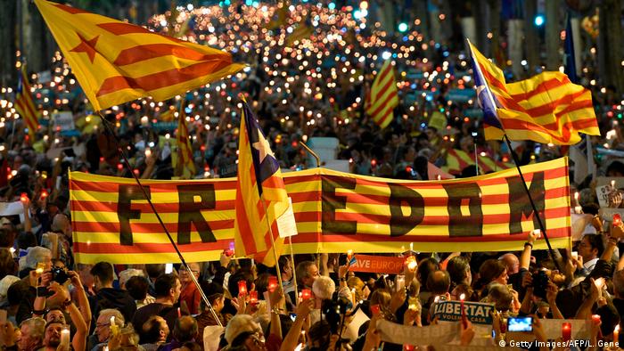 Демонстрация сторонников каталонской независимости в Барселоне