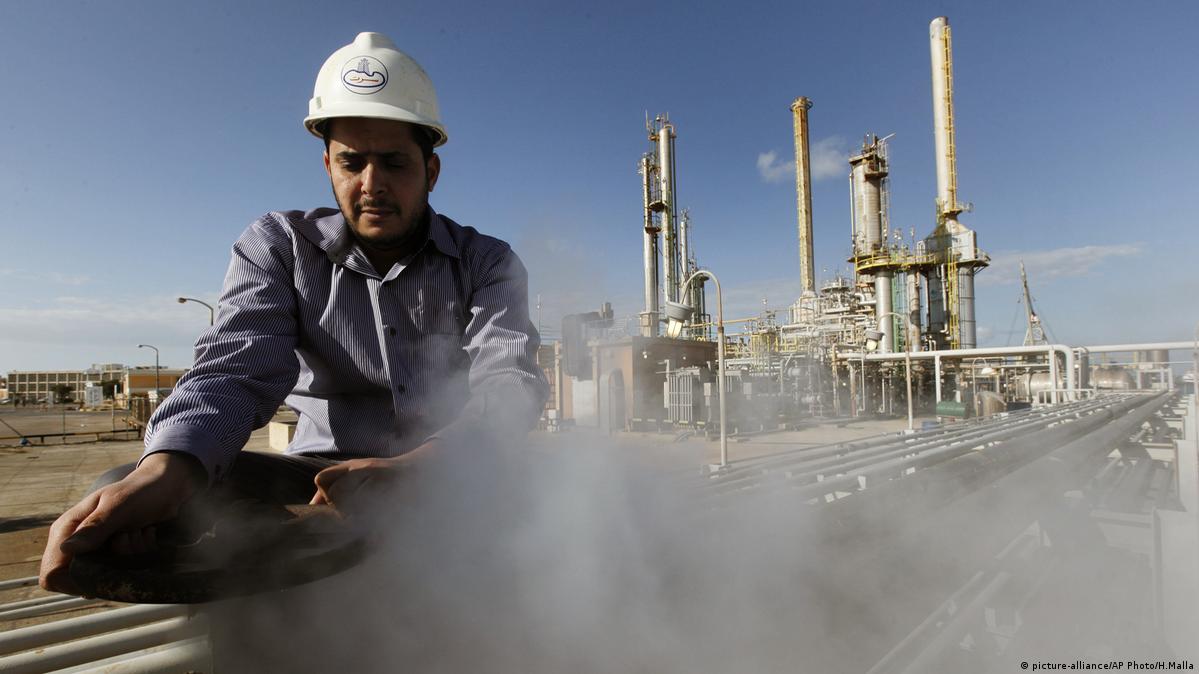 OPEC agrees oil cut extension