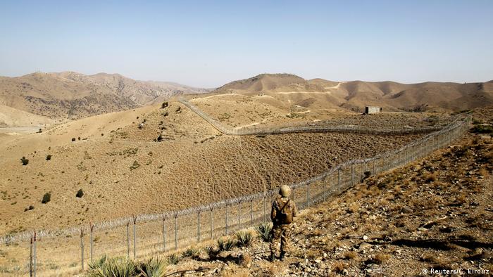 Grenzzaun zwischen Afghanistan und Pakistan Grenzzaun zwischen Afghanistan und Pakistan