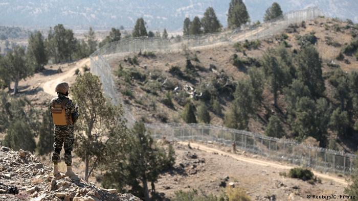 Grenzzaun zwischen Afghanistan und Pakistan Grenzzaun zwischen Afghanistan und Pakistan