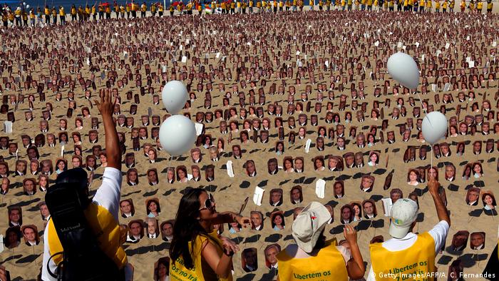 Bildergalerie Bahai Demo in Rio de Janeiro (Getty Images/AFP/A. C. Fernandes)