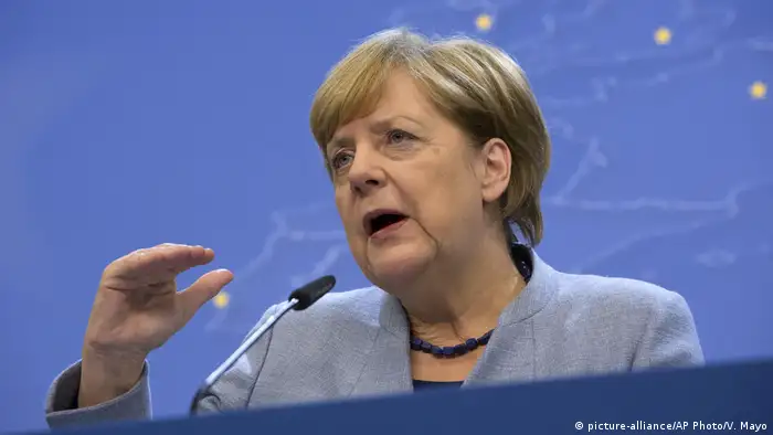 Belgien Brüssel Pressekonferenz Europäischer Rat Angela Merkel (picture-alliance/AP Photo/V. Mayo)