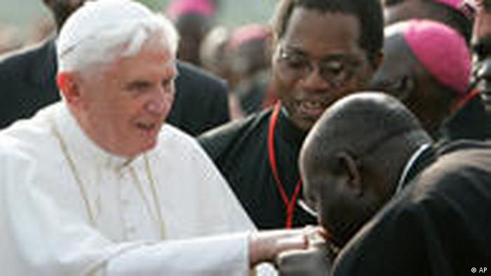 Die Auslandsreisen Von Papst Benedikt Xvi Alle Multimedialen Inhalte Der Deutschen Welle Dw 24 11 2006