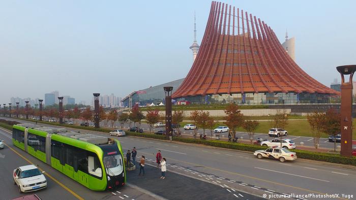 Zhuzhou Autonomous Rail Rapid Transit Strassenbahn ohne Fahrer
