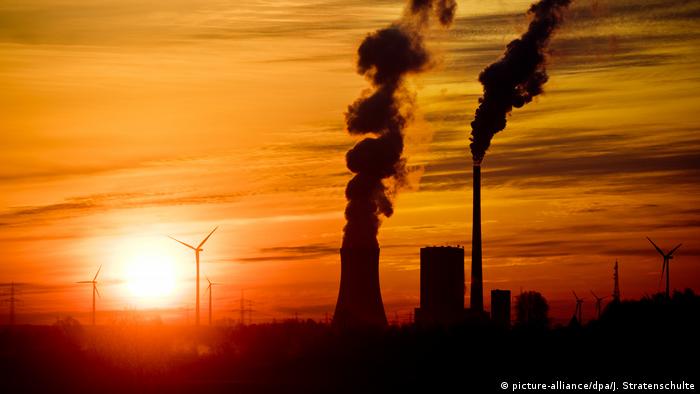 Symbolbild Energiewende Deutschland Kohlekraftwerk