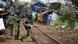 Afrika - Polizei patroulliert in Kibera Slums in Neirobi Kenia Afrika - Polizei patroulliert in Kibera Slums in Neirobi Kenia