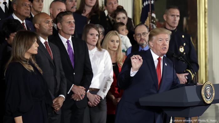 USA Präsident Donald Trump PK Gesundheitsnotstand Opioidkrise