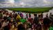 Rohingya-Flüchtlinge an einem Reisfeld in der Nähe der Grenze zu Bangladesch (Foto: picture-alliance/abaca) Rohingya-Flüchtlinge an einem Reisfeld in der Nähe der Grenze zu Bangladesch (Foto: picture-alliance/abaca)