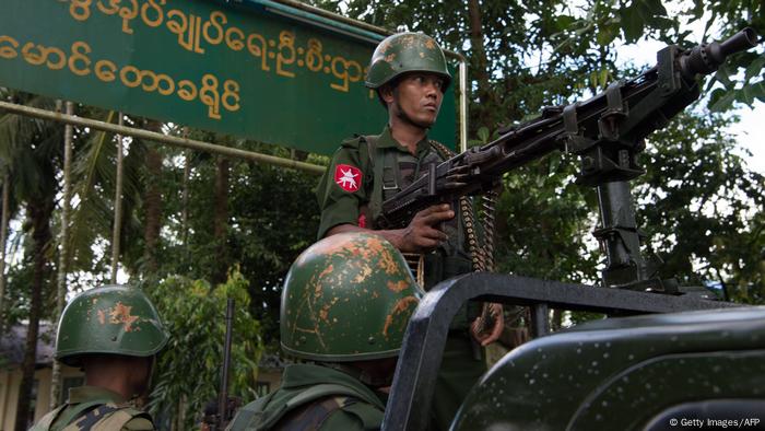 Myanmar Soldaten in Rakhine