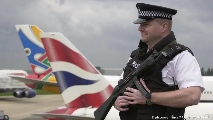 London Heathrow Sicherheit Polizei