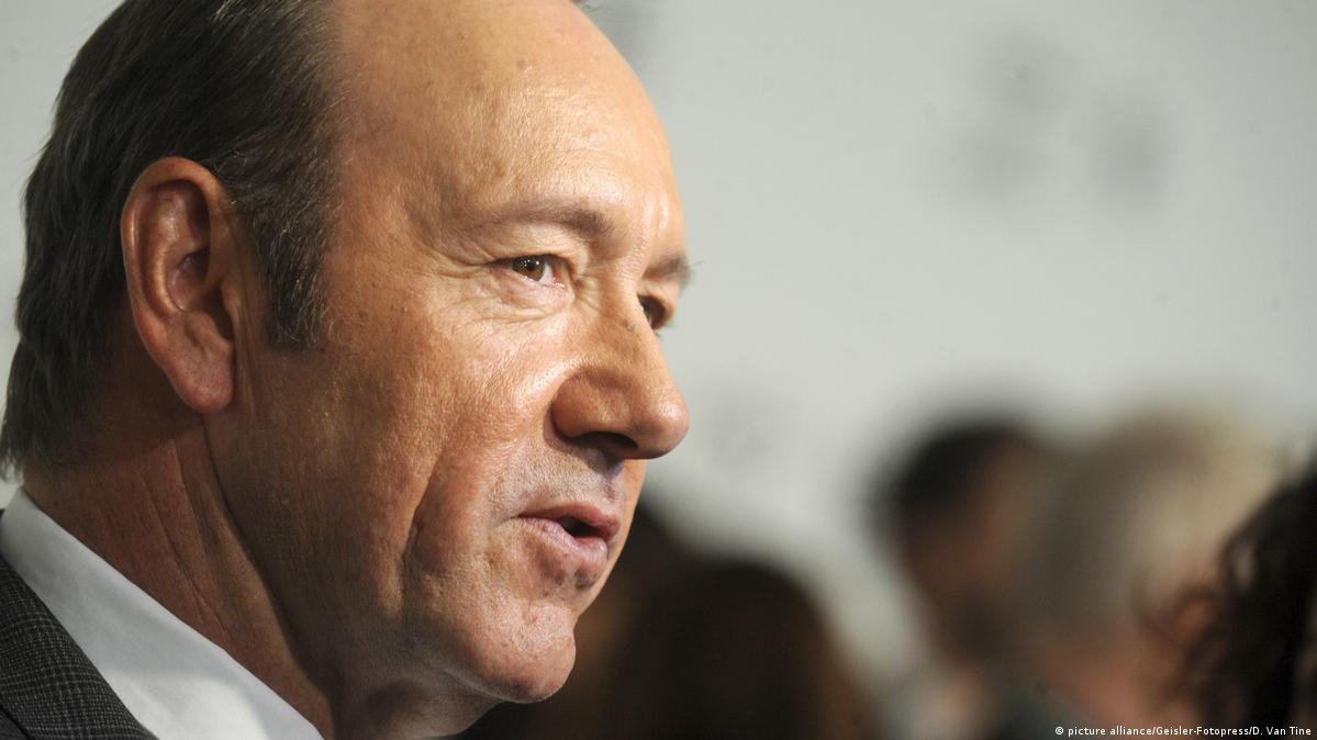 'House of Cards' cancelled a day after Spacey announcement DW 10/30